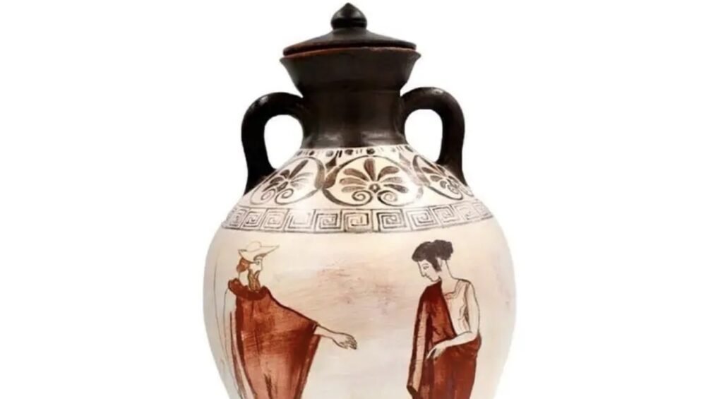 HANDMADE URNS